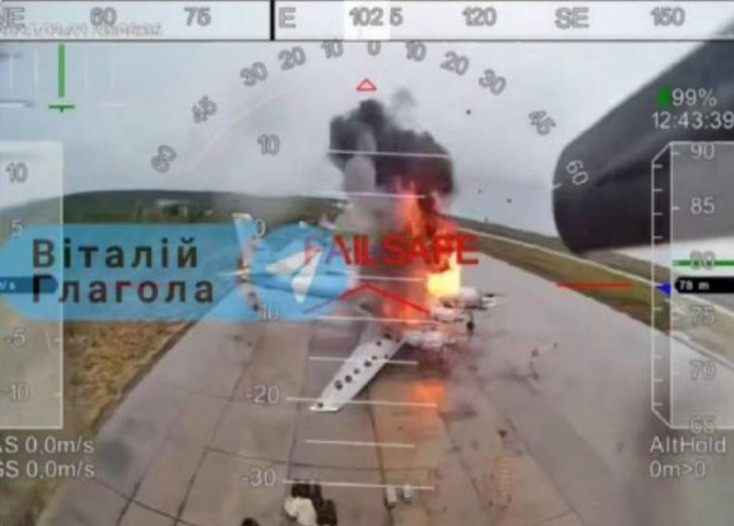 Уничтожения одного из военных самолетов в ходе операции «Паутина»